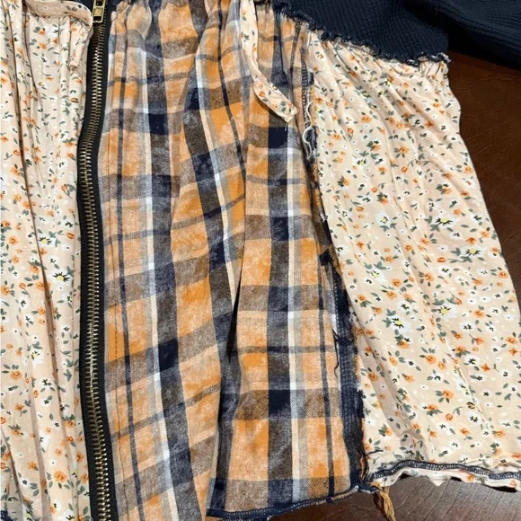 POL - Women's Navy and Yellow Plaid Jacket Size M - Picture 11 of 15